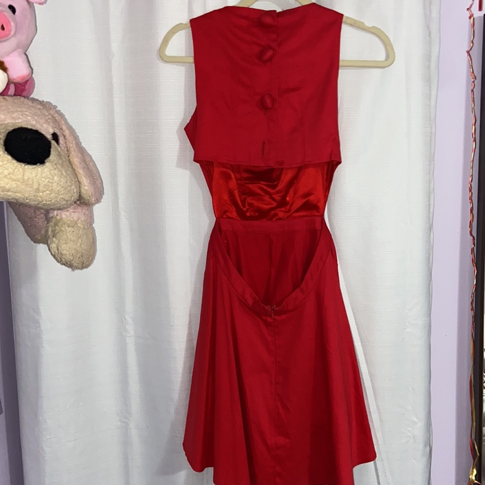 Dress - Picture 2 of 2